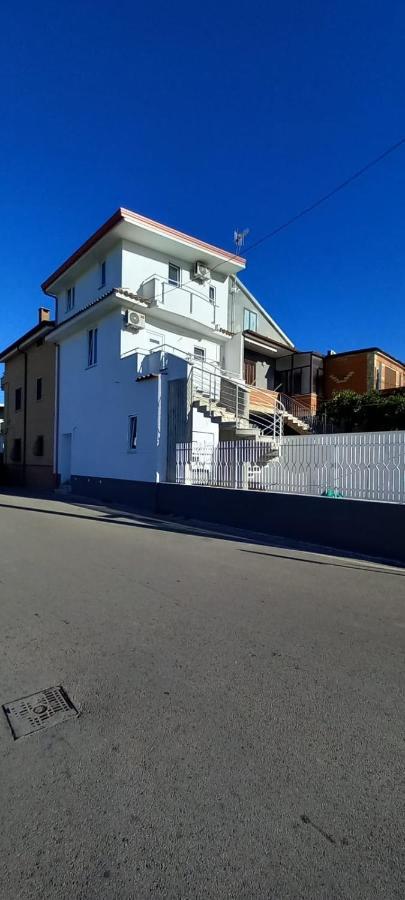 Moon Villa Pignataro Maggiore Exteriör bild